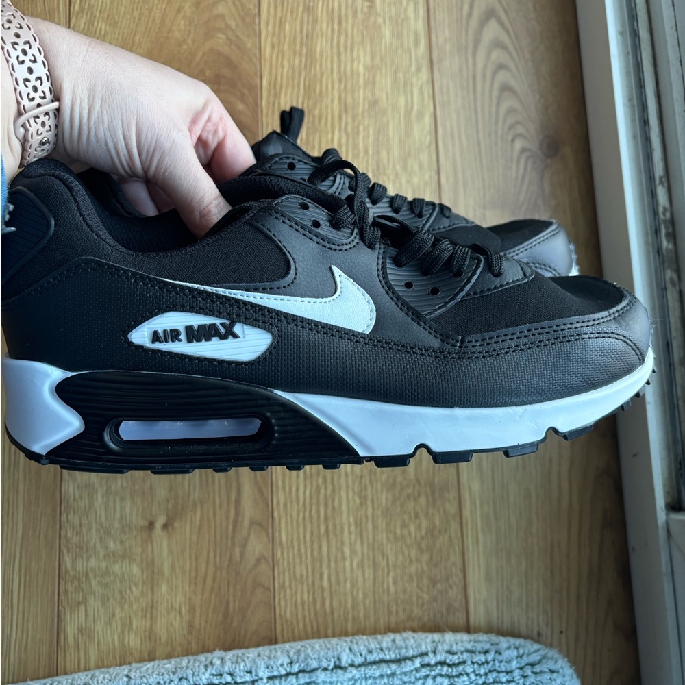 Women’s Air Max Command Sneakers Size 11